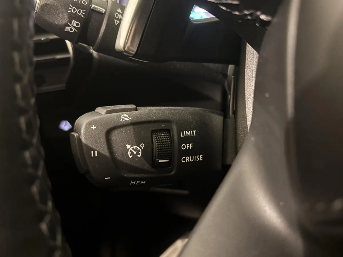 E-Tense 225 Opéra | Lederen stoelen | Panorama dak | Adaptive Cruise | Memory seats | Apple Carplay - Android Auto