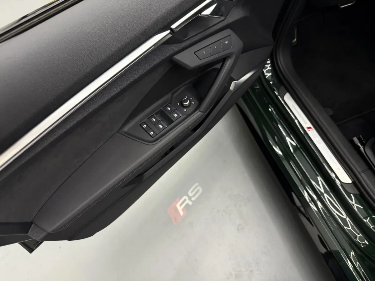 RS 3 Limo 2.5 TFSI Quattro |Keramisch|Pano|HUD|B&O