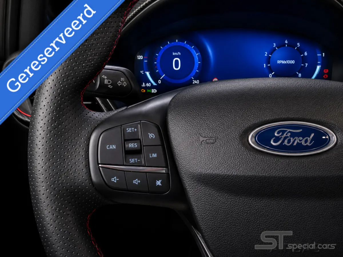1.0 EcoBoost ST-Line Vignal|Pano|Virtual