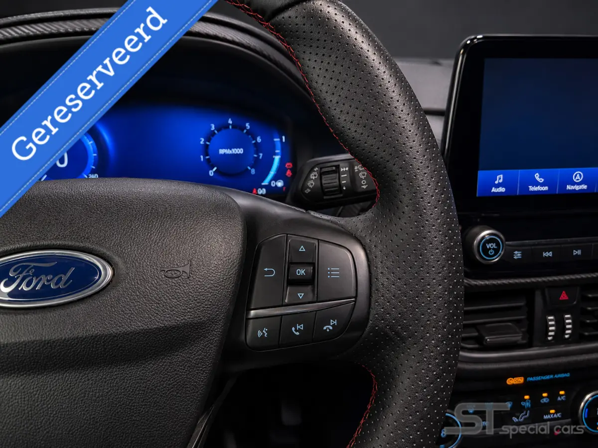 1.0 EcoBoost ST-Line Vignal|Pano|Virtual