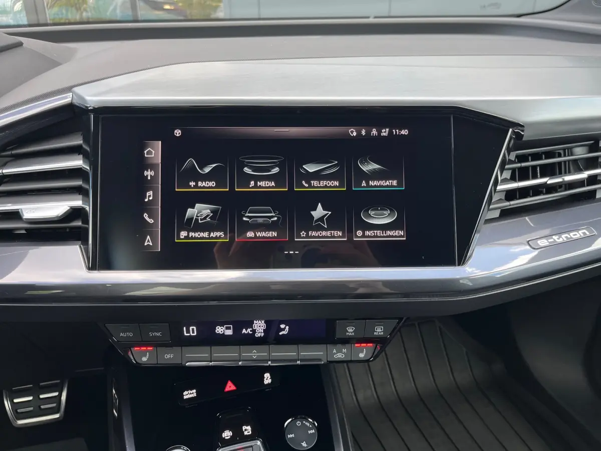 40 Launch edition S-Line Competition 77 kWh NL.Auto/SOH 95.5%/20Inch/Full led/Leder/1Ste Eigenaar