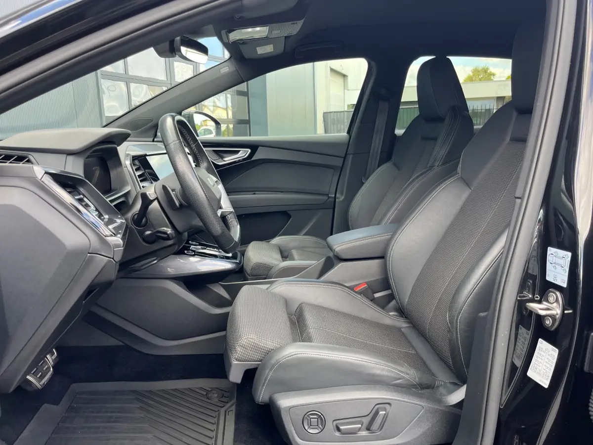 40 Launch edition S-Line Competition 77 kWh NL.Auto/SOH 95.5%/20Inch/Full led/Leder/1Ste Eigenaar