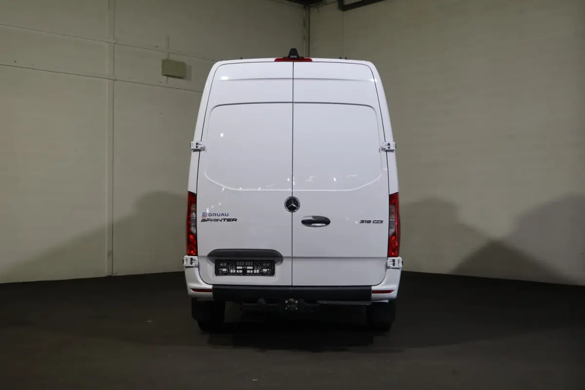 319 CDI L2 H2 Koelwagen Dag en Nacht 3.5T Trekhaak