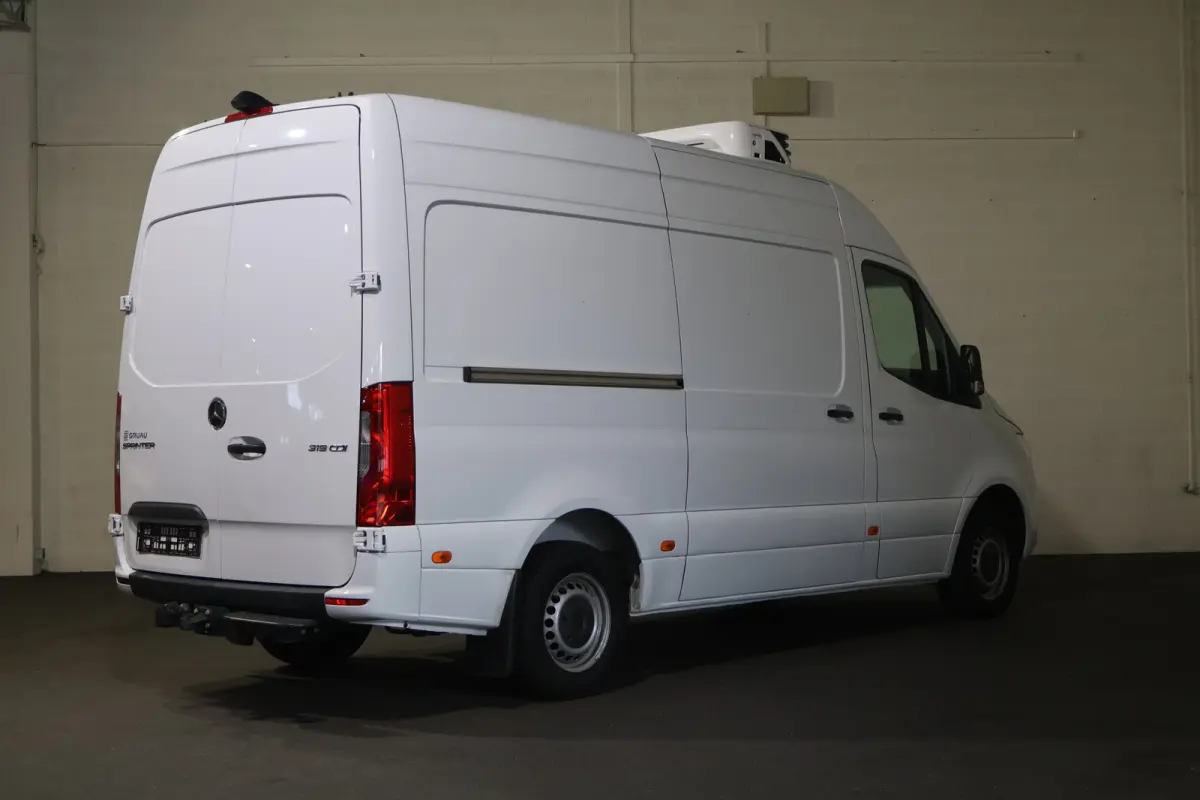 319 CDI L2 H2 Koelwagen Dag en Nacht 3.5T Trekhaak