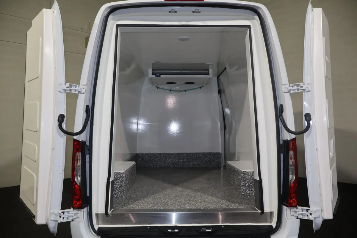319 CDI L2 H2 Koelwagen Dag en Nacht 3.5T Trekhaak