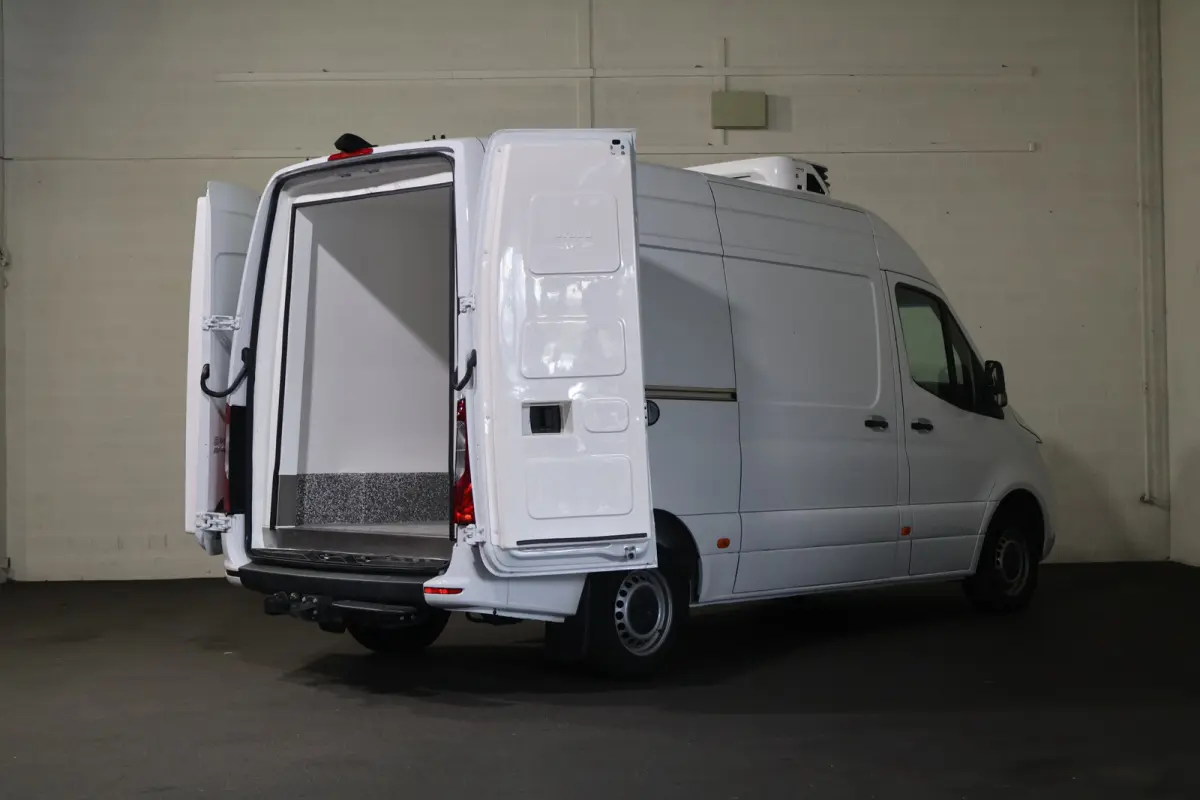 319 CDI L2 H2 Koelwagen Dag en Nacht 3.5T Trekhaak