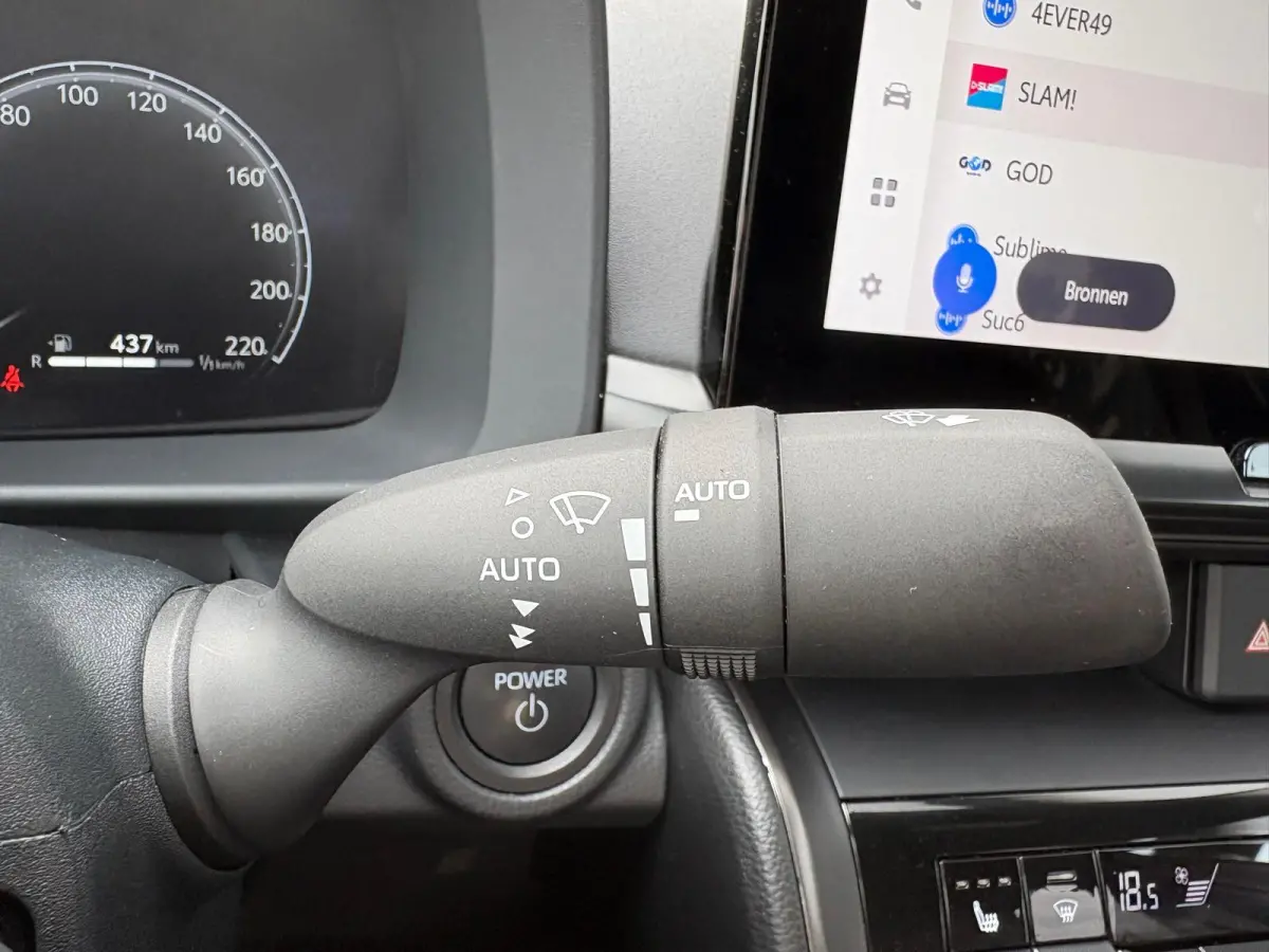 1.8 Hybrid 140PK First Edition Bi-Tone/Winter-pack/Gr.-navigatie/Elektr.klep/Camera/Adapt.-cruise