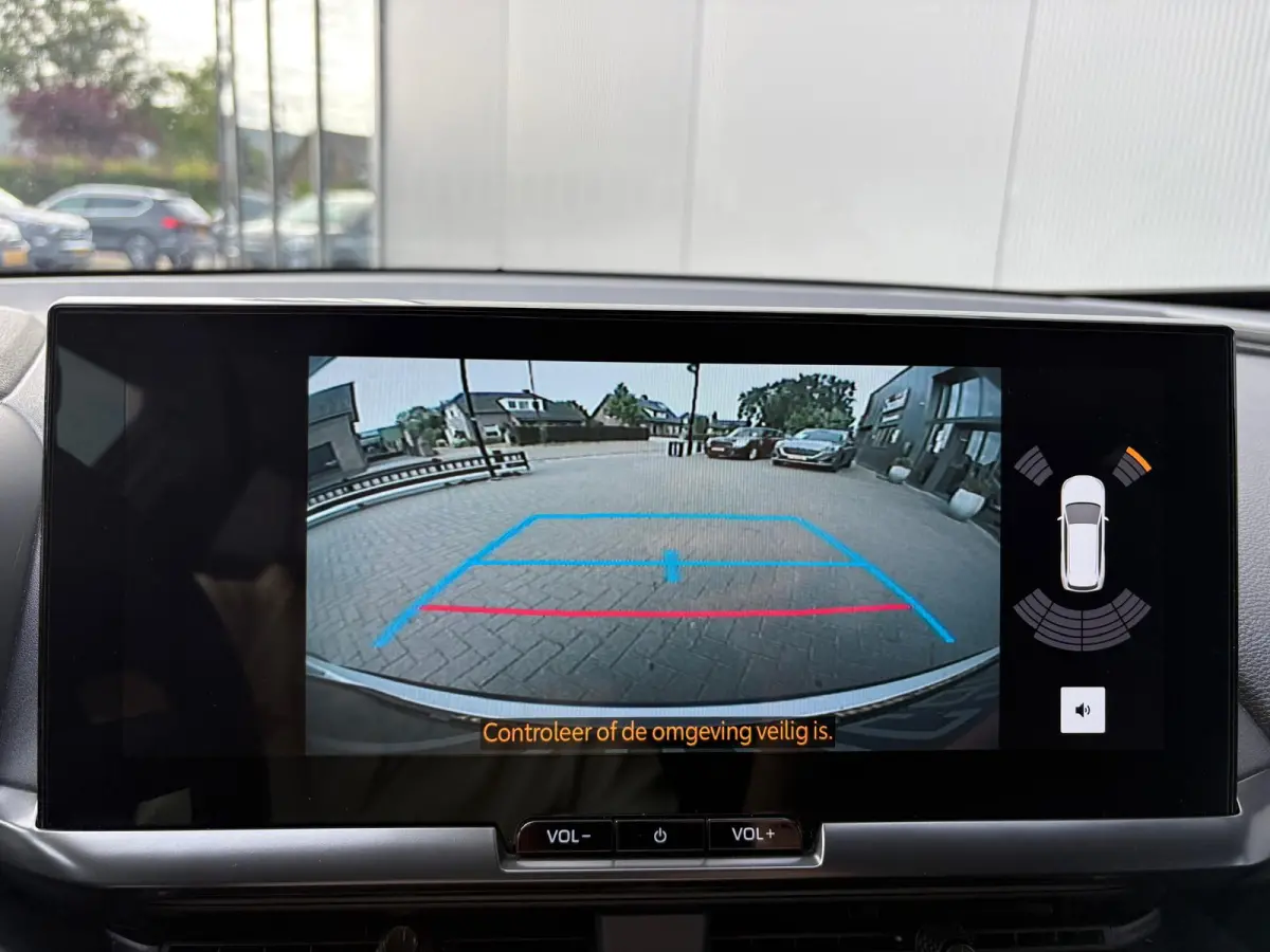 1.8 Hybrid 140PK First Edition Bi-Tone/Winter-pack/Gr.-navigatie/Elektr.klep/Camera/Adapt.-cruise