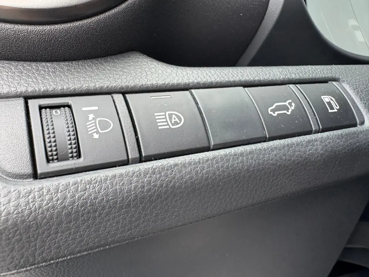 1.8 Hybrid 140PK First Edition Bi-Tone/Winter-pack/Gr.-navigatie/Elektr.klep/Camera/Adapt.-cruise