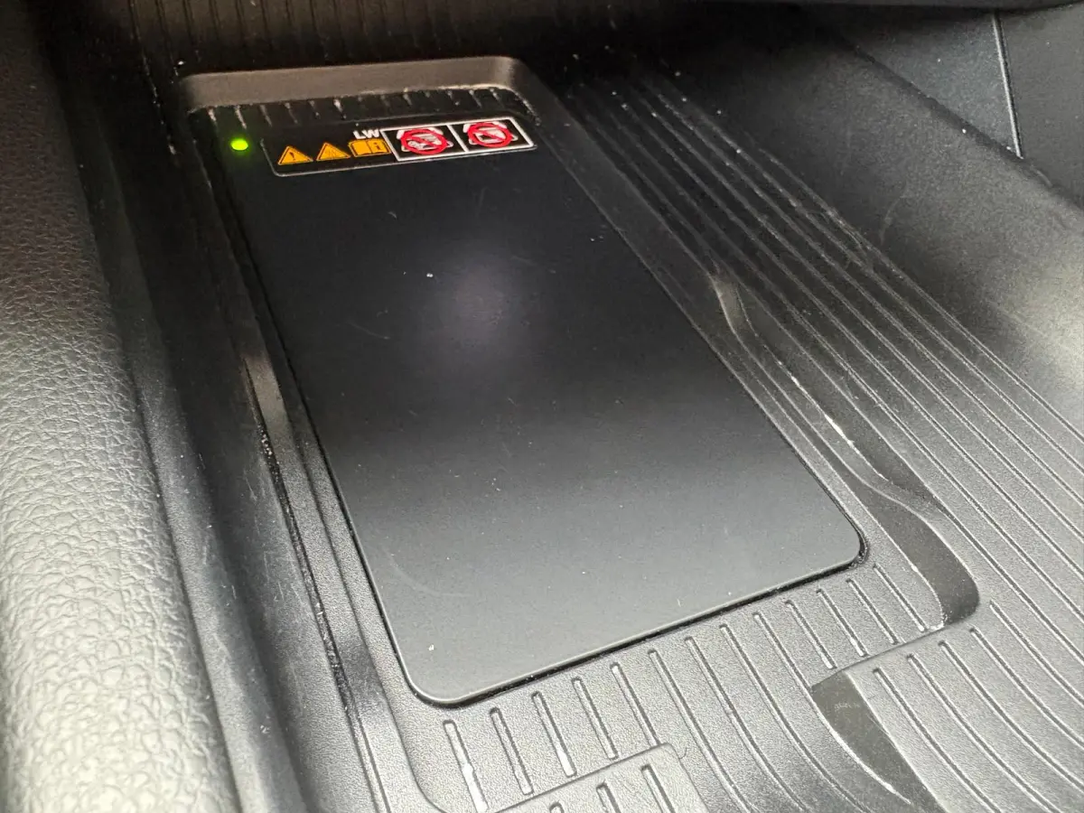 1.8 Hybrid 140PK First Edition Bi-Tone/Winter-pack/Gr.-navigatie/Elektr.klep/Camera/Adapt.-cruise