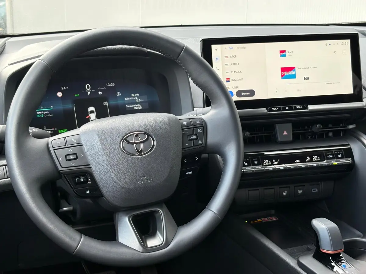 1.8 Hybrid 140PK First Edition Bi-Tone/Winter-pack/Gr.-navigatie/Elektr.klep/Camera/Adapt.-cruise