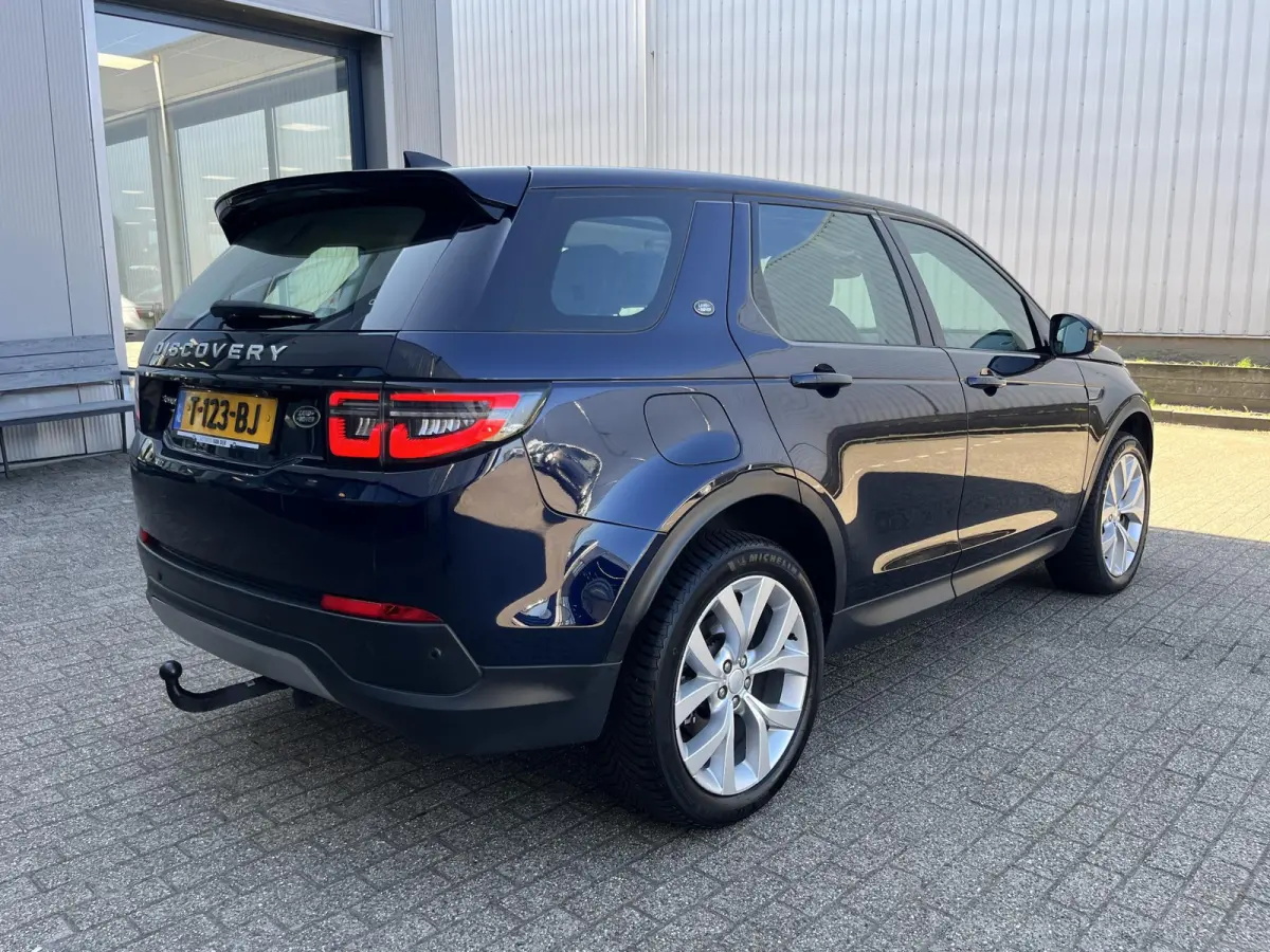 P300e 1.5 R-Dynamic SE | NL Auto/1e Eig./Voll.Historie/Pano.Dak/Navi/Camera/Leder/Afn.Trekhaak/Apple Carplay-Android Auto