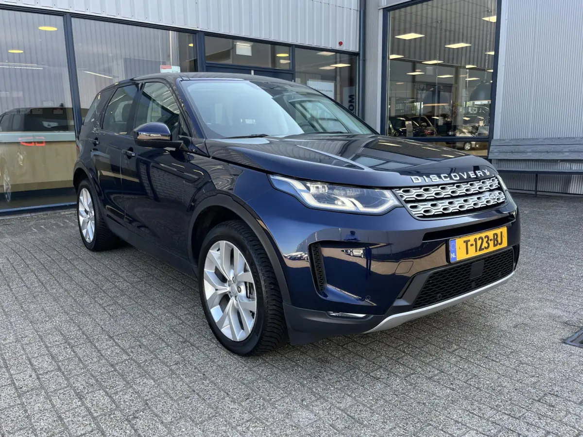 P300e 1.5 R-Dynamic SE | NL Auto/1e Eig./Voll.Historie/Pano.Dak/Navi/Camera/Leder/Afn.Trekhaak/Apple Carplay-Android Auto