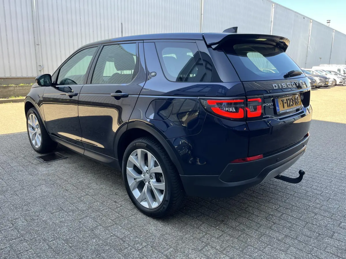 P300e 1.5 R-Dynamic SE | NL Auto/1e Eig./Voll.Historie/Pano.Dak/Navi/Camera/Leder/Afn.Trekhaak/Apple Carplay-Android Auto