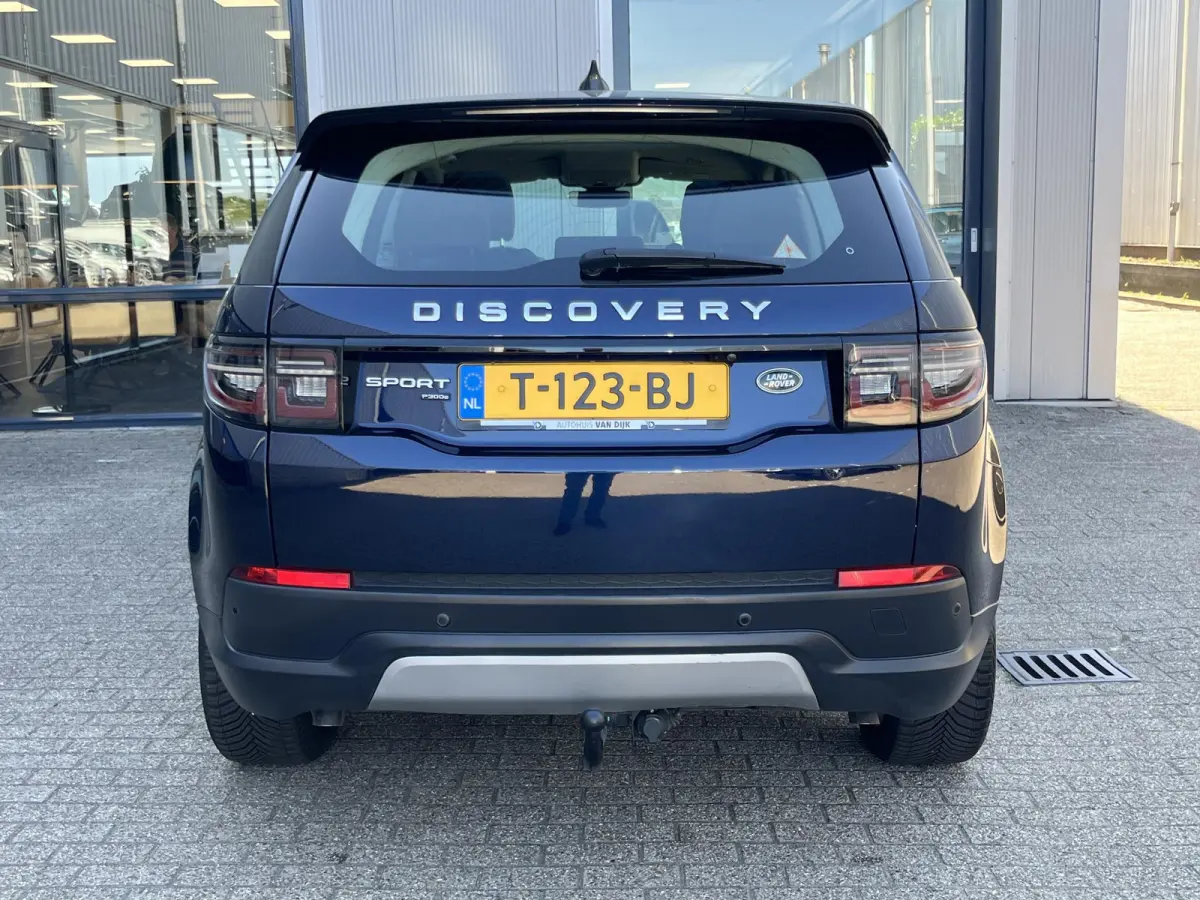 P300e 1.5 R-Dynamic SE | NL Auto/1e Eig./Voll.Historie/Pano.Dak/Navi/Camera/Leder/Afn.Trekhaak/Apple Carplay-Android Auto