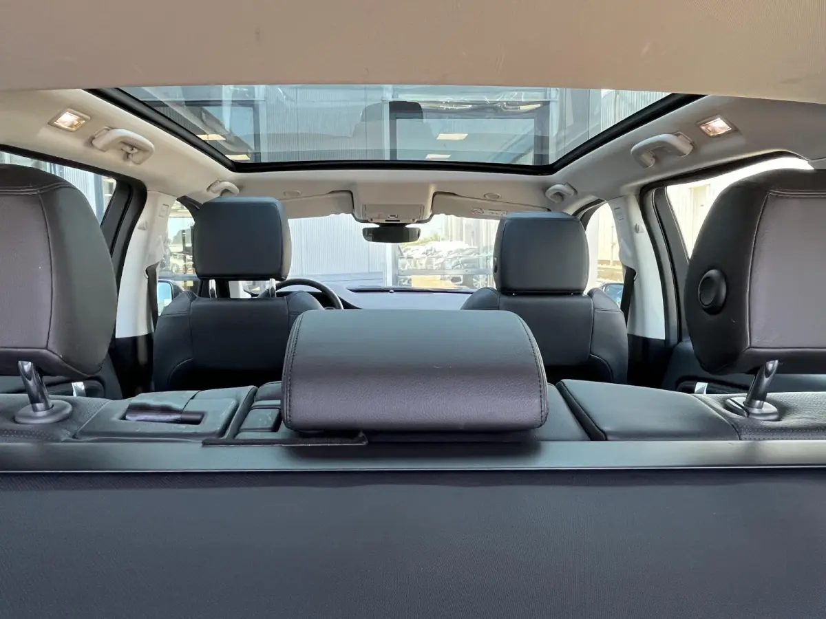 P300e 1.5 R-Dynamic SE | NL Auto/1e Eig./Voll.Historie/Pano.Dak/Navi/Camera/Leder/Afn.Trekhaak/Apple Carplay-Android Auto
