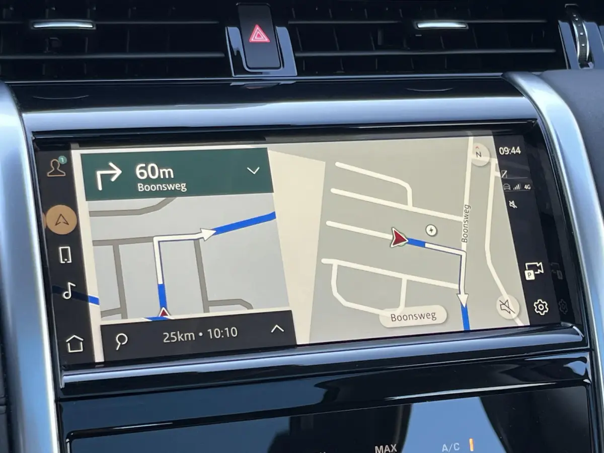 P300e 1.5 R-Dynamic SE | NL Auto/1e Eig./Voll.Historie/Pano.Dak/Navi/Camera/Leder/Afn.Trekhaak/Apple Carplay-Android Auto