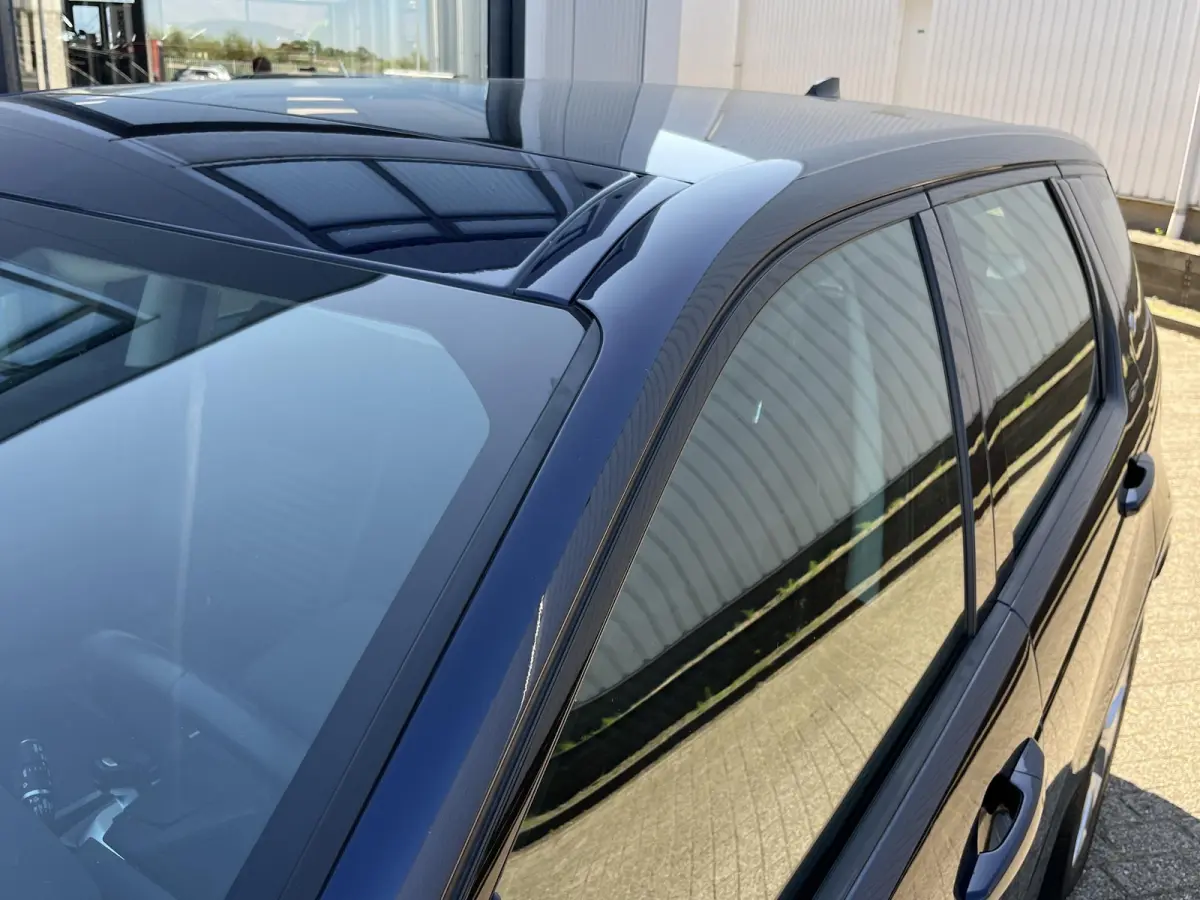 P300e 1.5 R-Dynamic SE | NL Auto/1e Eig./Voll.Historie/Pano.Dak/Navi/Camera/Leder/Afn.Trekhaak/Apple Carplay-Android Auto