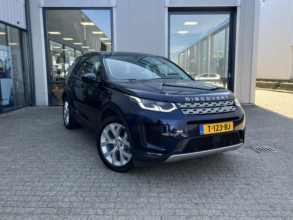 P300e 1.5 R-Dynamic SE | NL Auto/1e Eig./Voll.Historie/Pano.Dak/Navi/Camera/Leder/Afn.Trekhaak/Apple Carplay-Android Auto