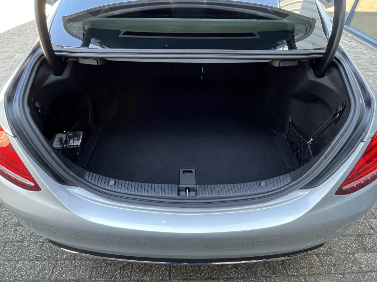 160 Premium Avantgarde | NL Auto/Navi/Camera/Sfeerverl./Clima/Cruise/19"/Elektr.Verstelbare Stoelen