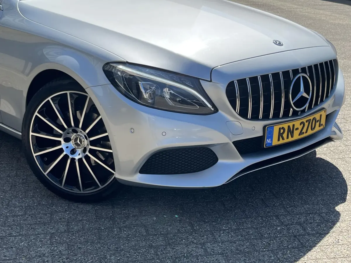 160 Premium Avantgarde | NL Auto/Navi/Camera/Sfeerverl./Clima/Cruise/19"/Elektr.Verstelbare Stoelen