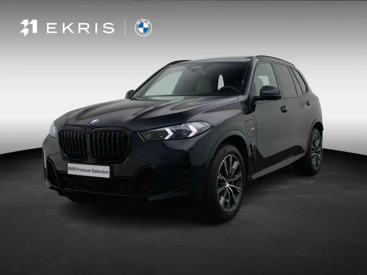 xDrive50e M Sportpakket Pro | Travel Pack | Innovation Pack | Comfort Pack | Soft CLose | Comfort Pack | Trekhaak | Panoramadak GlasLounge | Comfortstoelen | Driving Assistant Professional |