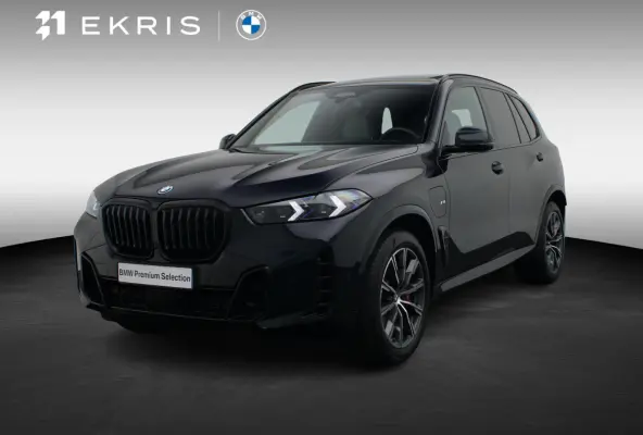 xDrive50e M Sportpakket Pro | Travel Pack | Innovation Pack | Comfort Pack | Soft CLose | Comfort Pack | Trekhaak | Panoramadak GlasLounge | Comfortstoelen | Driving Assistant Professional |
