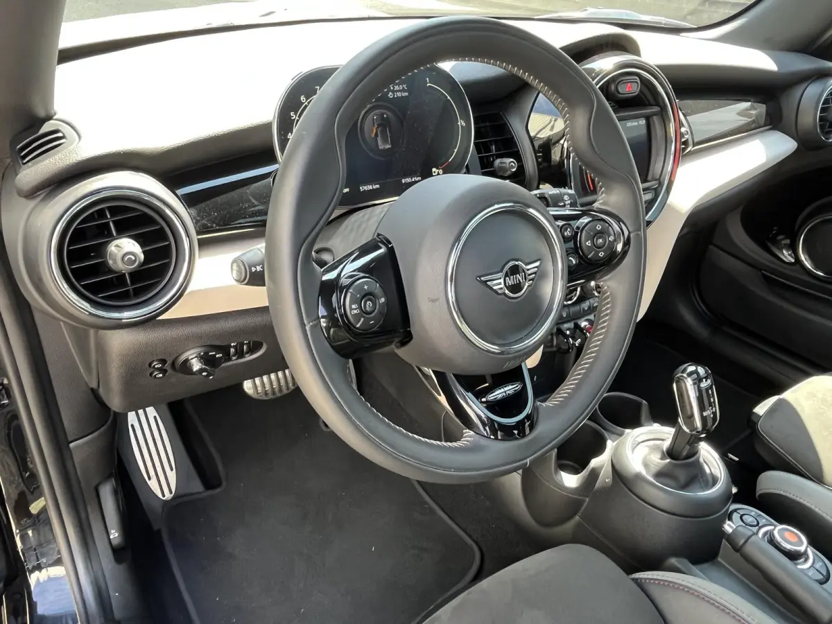 1.5 One Chili | Pano.Dak/Sportstoelen/Leder-Alcantara/JCW pakket/Navi/Clima/Cruise/Apple CarPlay-Android Auto