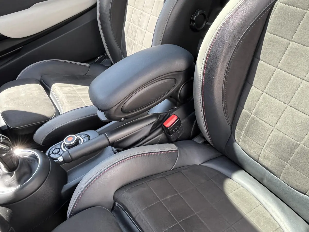 1.5 One Chili | Pano.Dak/Sportstoelen/Leder-Alcantara/JCW pakket/Navi/Clima/Cruise/Apple CarPlay-Android Auto