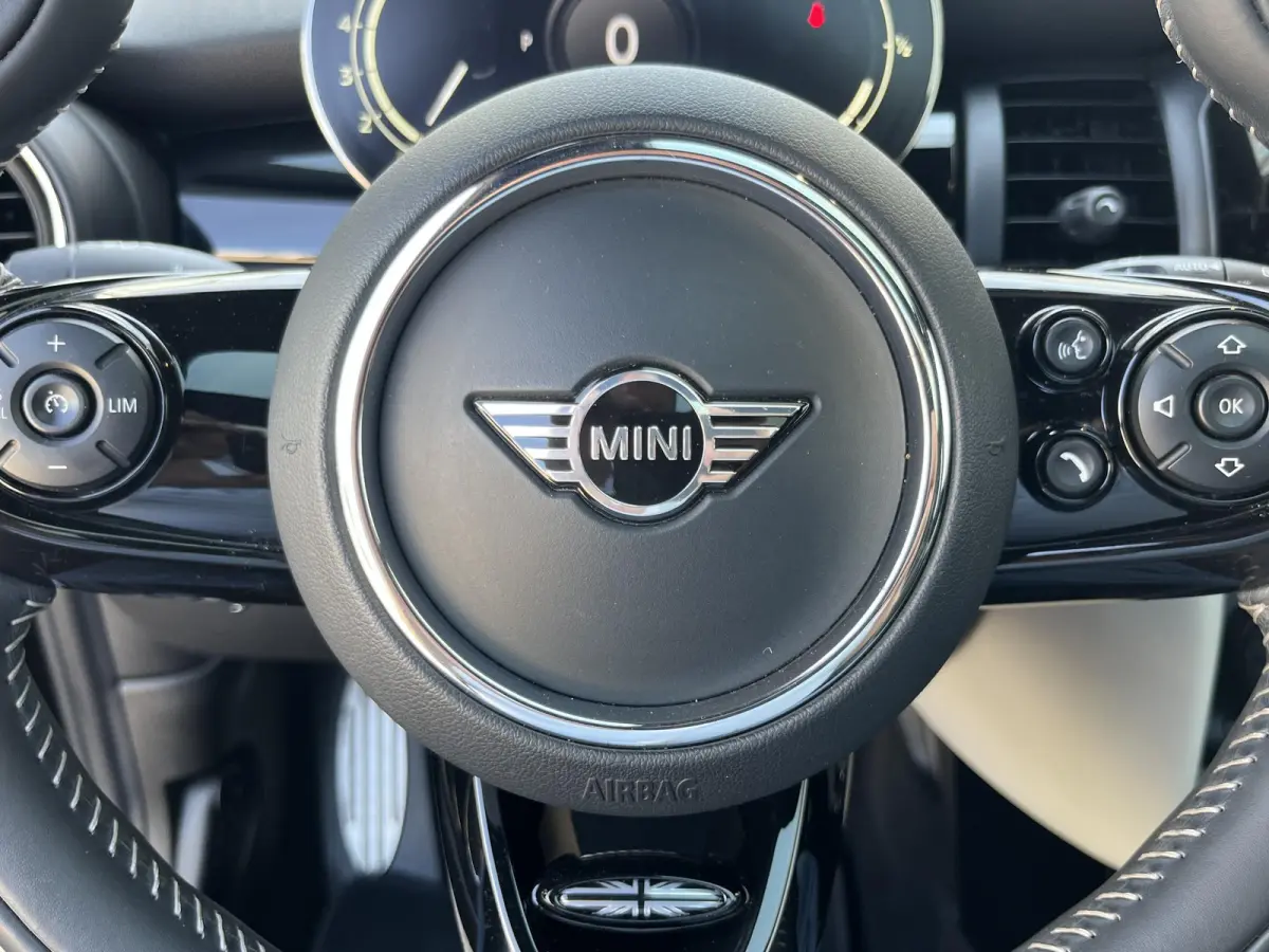 1.5 One Chili | Pano.Dak/Sportstoelen/Leder-Alcantara/JCW pakket/Navi/Clima/Cruise/Apple CarPlay-Android Auto