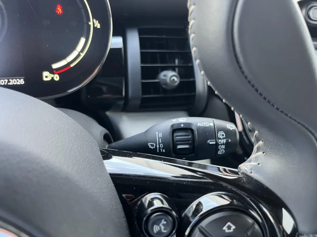 1.5 One Chili | Pano.Dak/Sportstoelen/Leder-Alcantara/JCW pakket/Navi/Clima/Cruise/Apple CarPlay-Android Auto