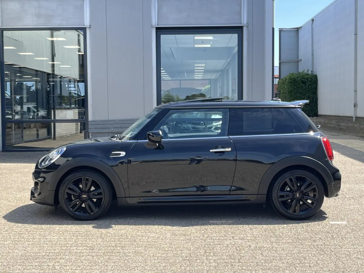 1.5 One Chili | Pano.Dak/Sportstoelen/Leder-Alcantara/JCW pakket/Navi/Clima/Cruise/Apple CarPlay-Android Auto