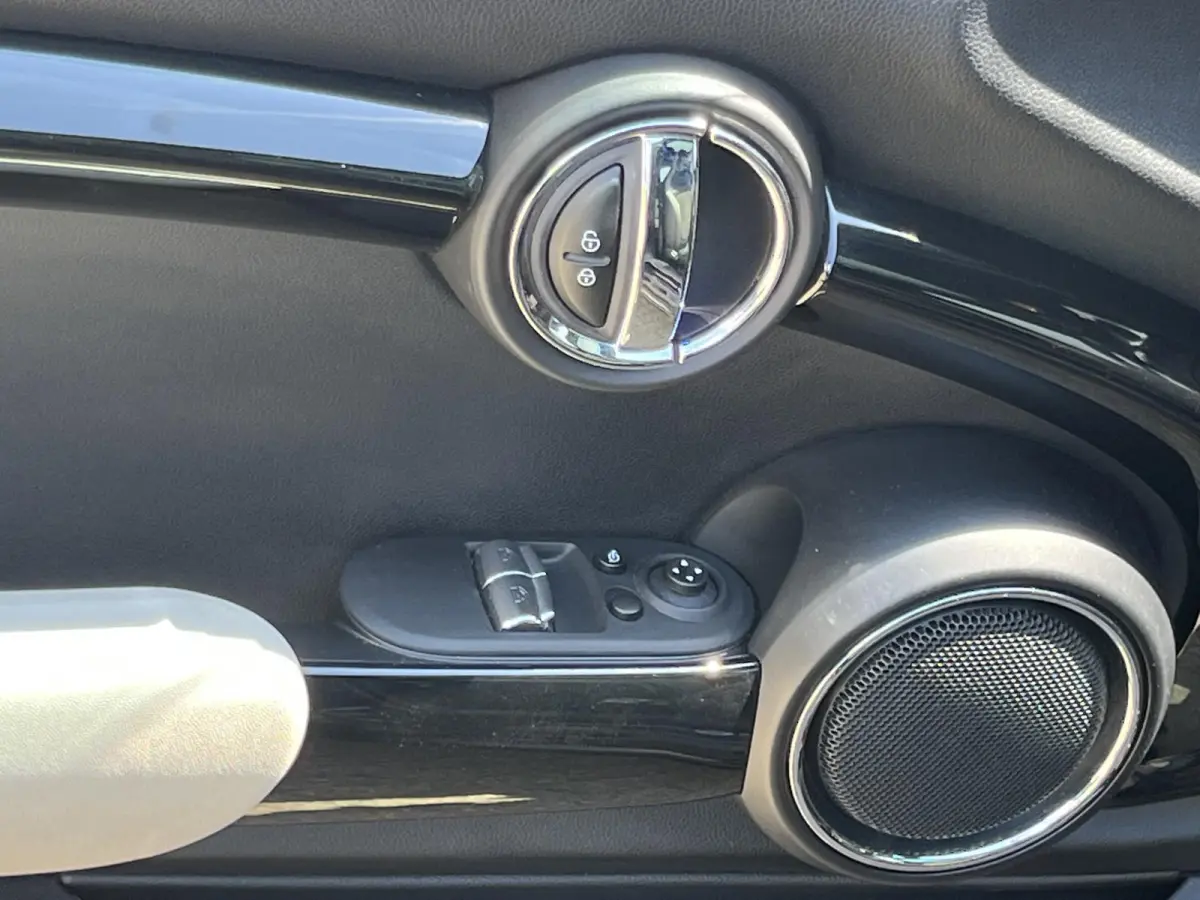 1.5 One Chili | Pano.Dak/Sportstoelen/Leder-Alcantara/JCW pakket/Navi/Clima/Cruise/Apple CarPlay-Android Auto