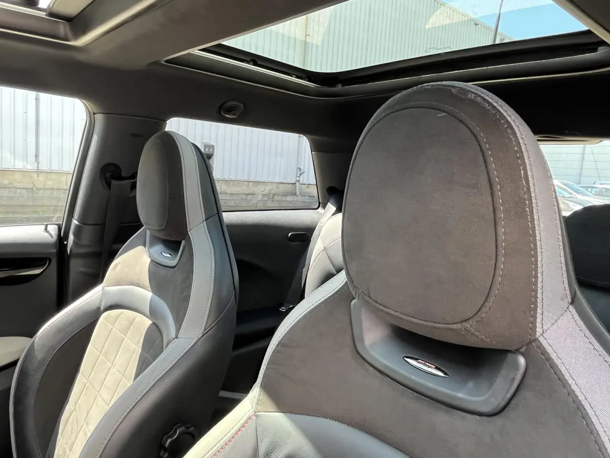1.5 One Chili | Pano.Dak/Sportstoelen/Leder-Alcantara/JCW pakket/Navi/Clima/Cruise/Apple CarPlay-Android Auto