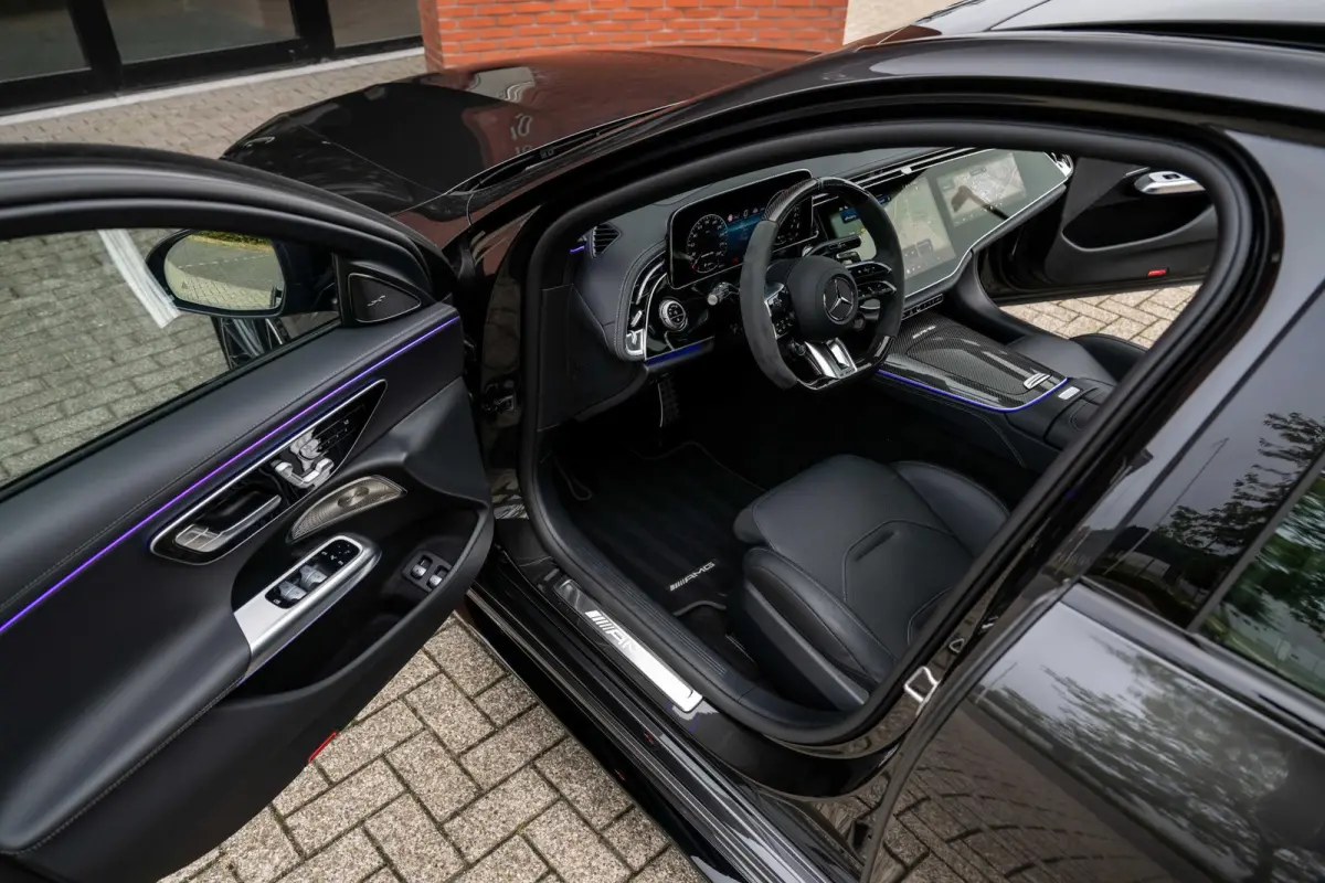 AMG 53 4MATIC+ Performance Seats Carbon Softclose