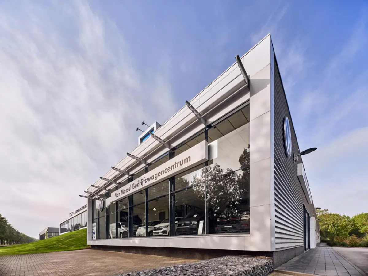 50 2.0 TDI L4 RWD 163PK Bakwagen | Automaat | Cruise Control | Airco | Navigatie | Dhollandia laadklep 750 kg |