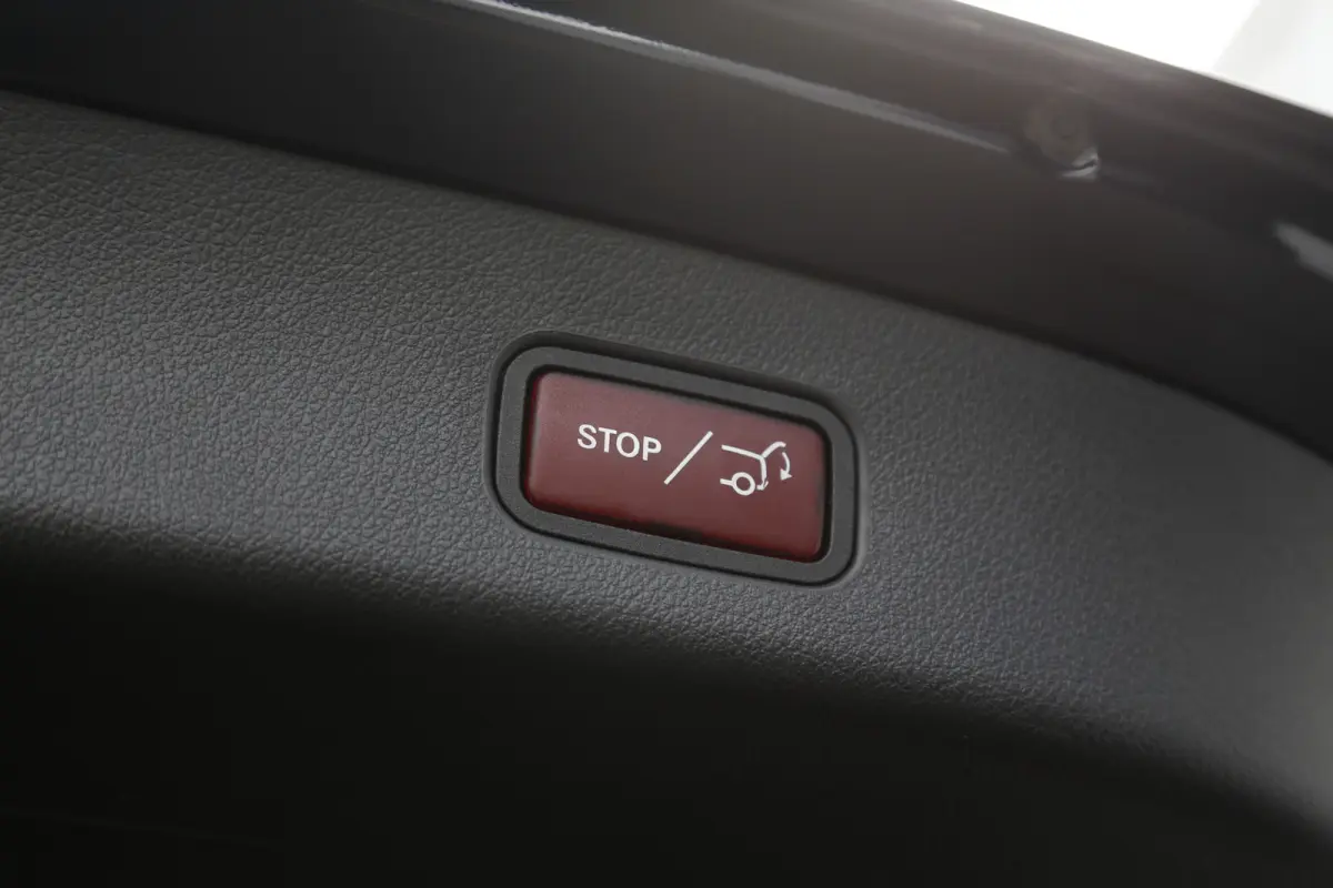 Plug in hybride 4MATIC AMG Line*Perfect MB Onderh.*Luchtvering/Elek. Trekhaak/360/ACC/Burmester/Treeplanken/Bi-Color Leder/HUDLED/DAB/Sfeer/Dodehoek/Apple Carplay-Android/Parkeersens.V+A/19 