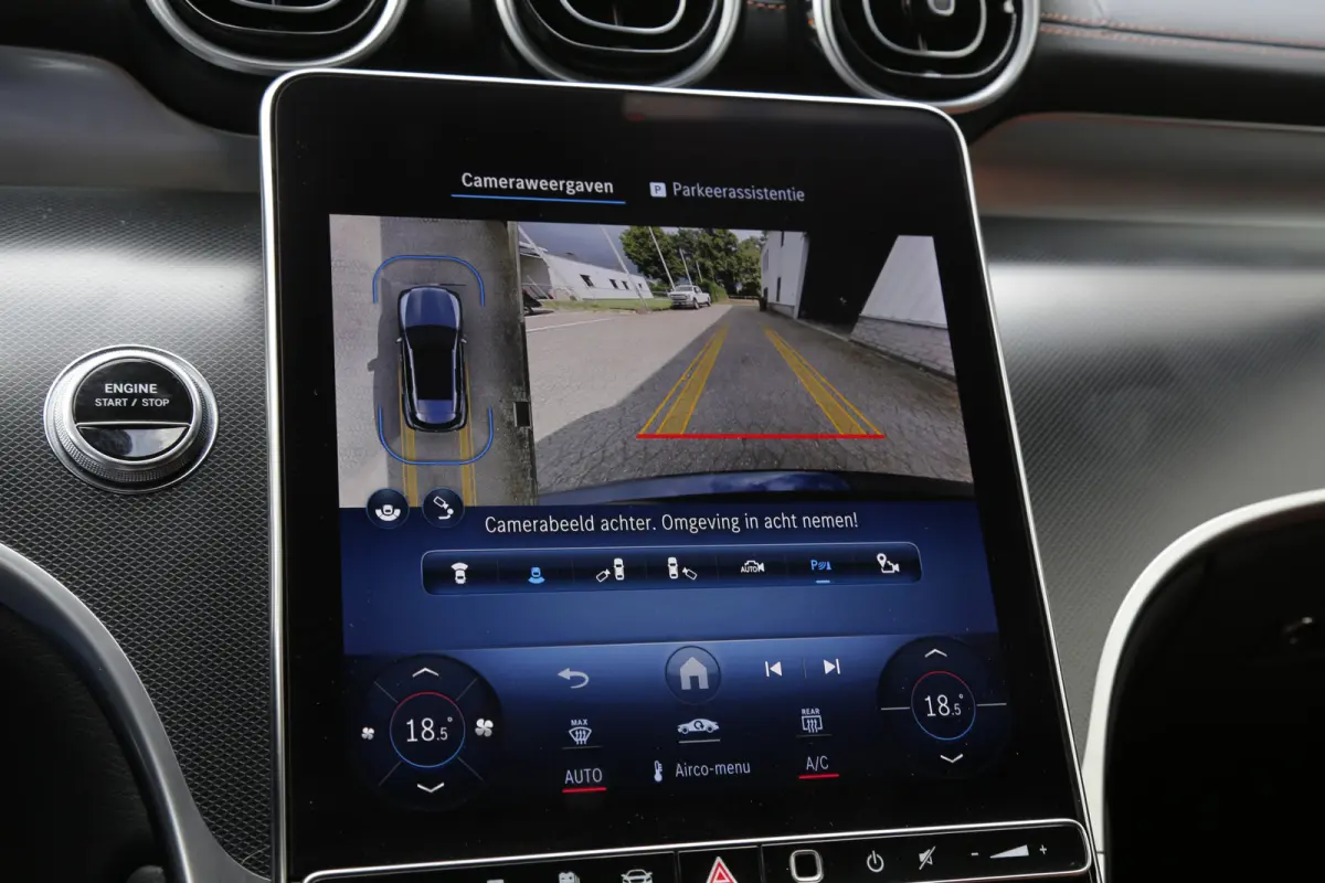 Plug in hybride 4MATIC AMG Line*Perfect MB Onderh.*Luchtvering/Elek. Trekhaak/360/ACC/Burmester/Treeplanken/Bi-Color Leder/HUDLED/DAB/Sfeer/Dodehoek/Apple Carplay-Android/Parkeersens.V+A/19 