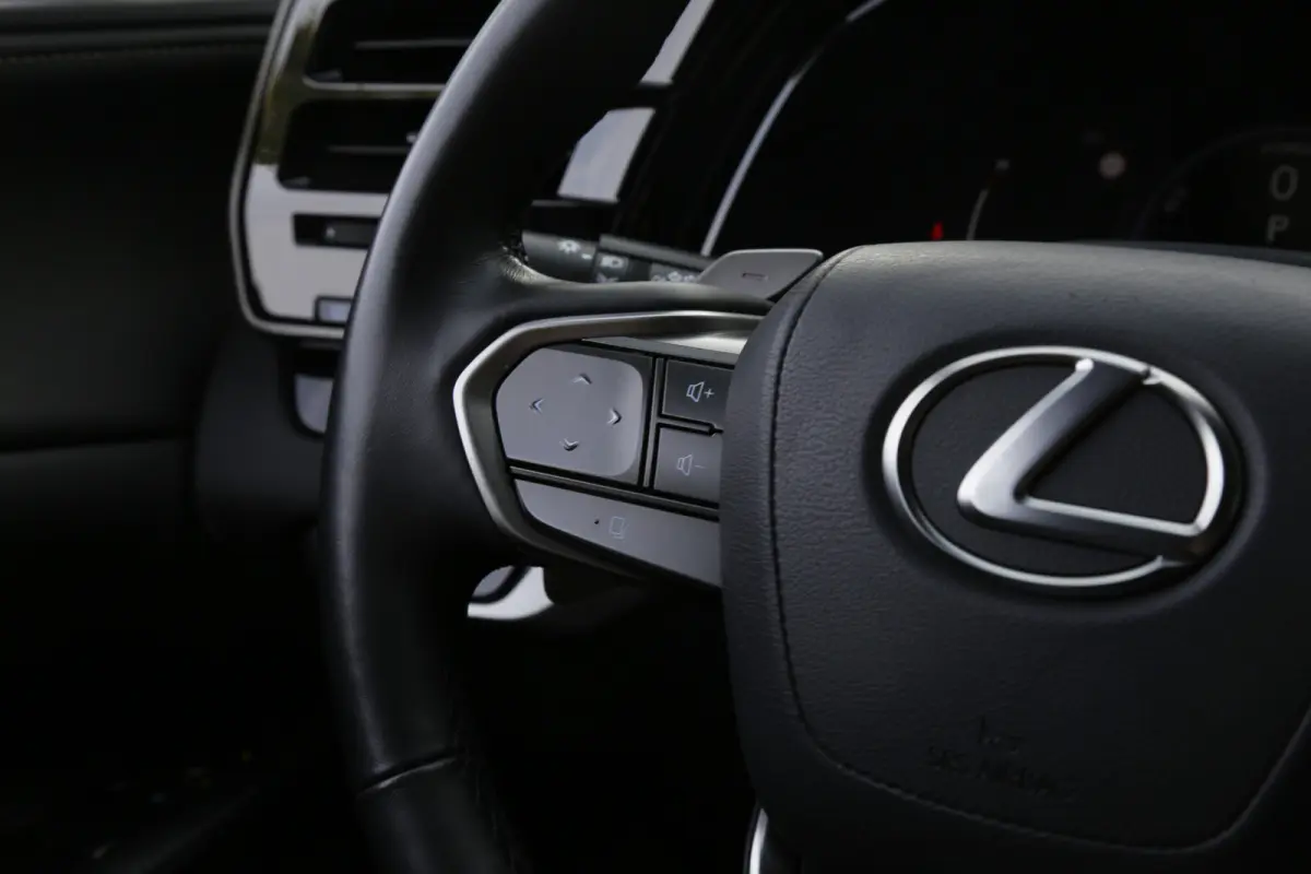 350h Hybrid 4WD*Lexus fabrieksg.T/m05-2034!*Perfect Lexus Onderh.*HUD/ACC/Leder/Stoelverw./Stuurverw./Stuurkoeling/Dodehoek/Memorie/Elek. Klep/Keyless Entry+Go/Apple Carplay-Android/Camera/P