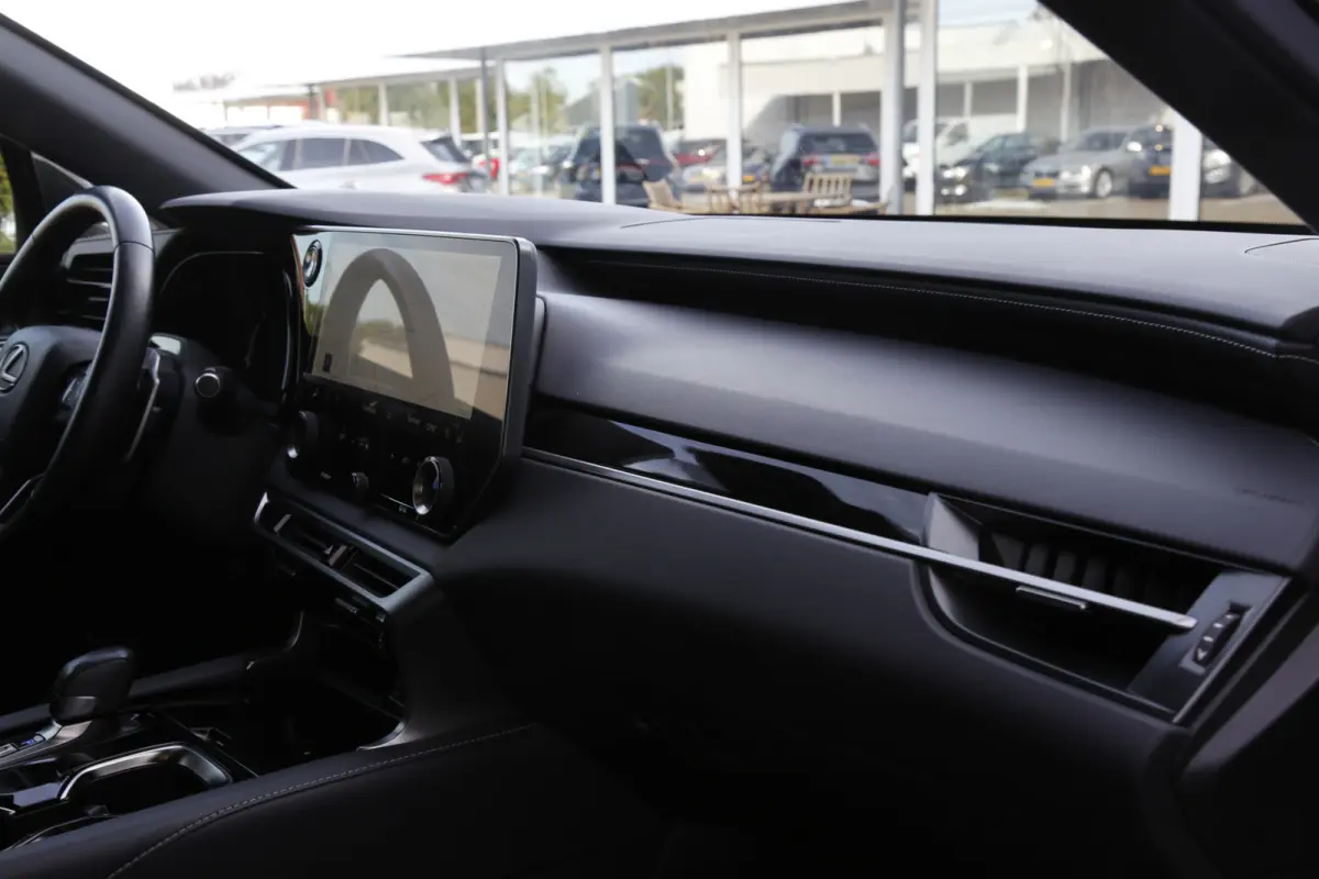 350h Hybrid 4WD*Lexus fabrieksg.T/m05-2034!*Perfect Lexus Onderh.*HUD/ACC/Leder/Stoelverw./Stuurverw./Stuurkoeling/Dodehoek/Memorie/Elek. Klep/Keyless Entry+Go/Apple Carplay-Android/Camera/P