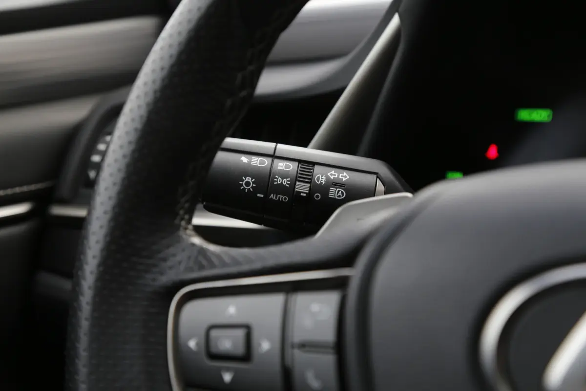 F Sport *Lexus fabrieksg.t/m07-2031*Perfect Lexus Onderh.*Schuifdak/ACC/Leder/F-Sport 4x/Keyless Entry+Go/Stoelverw./Memorie/Dodehoek/Camera/LED/DAB/Parkeersens.V+A/19 inch LM*