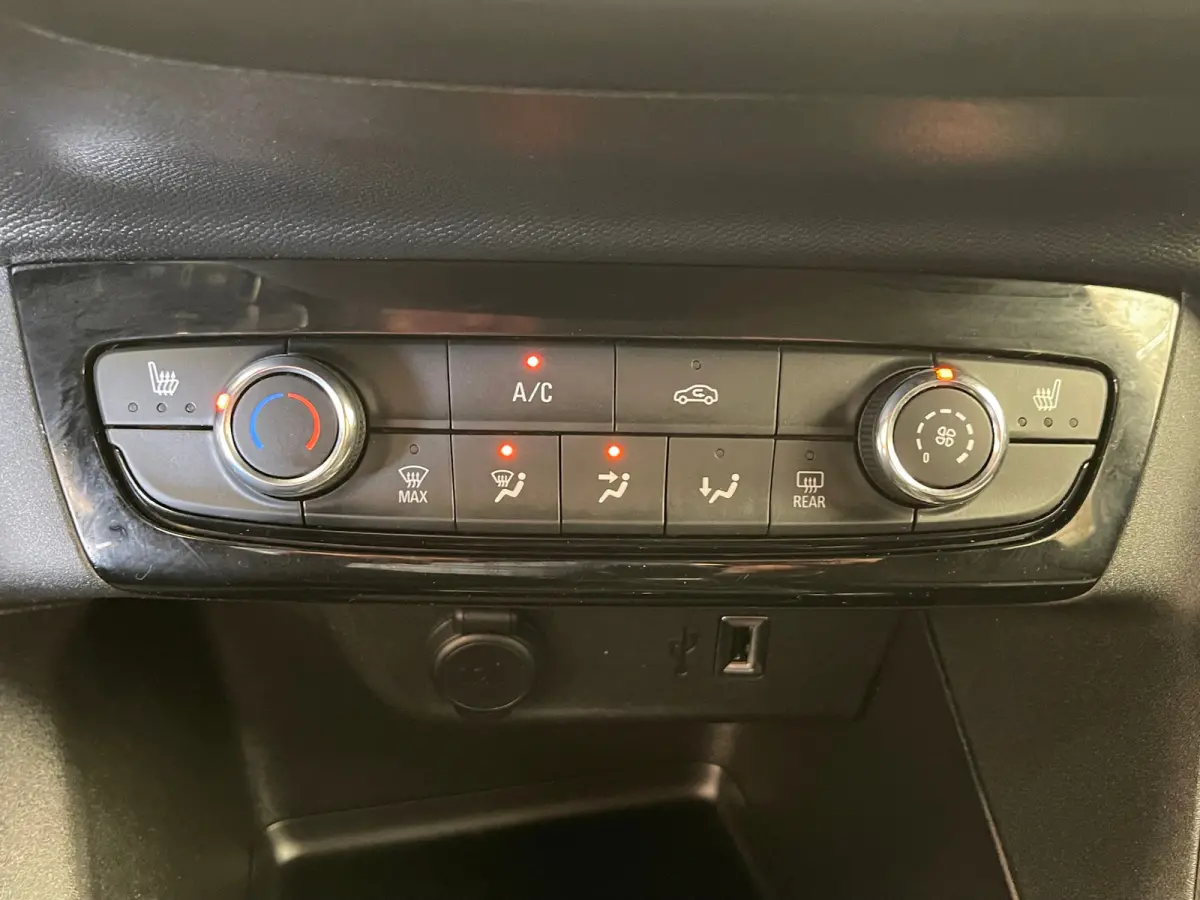 1.2 Edition Unieke Kmstand! | 100% onderhouden | Stuur & Stoelverwarming | Parkeersensoren | Carplay | Airco  | Airco | Apple Carplay/Android Auto|telefoonintegratie premium | Centrale deurv