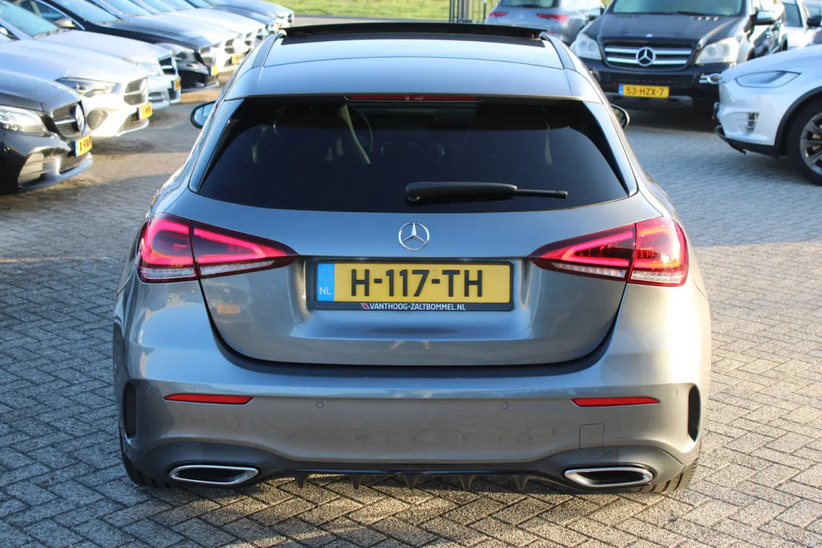 180 AUT7 AMG LINE NIGHT PAKKET PANORAMADAK CARPLAY <<NL AUTO>>