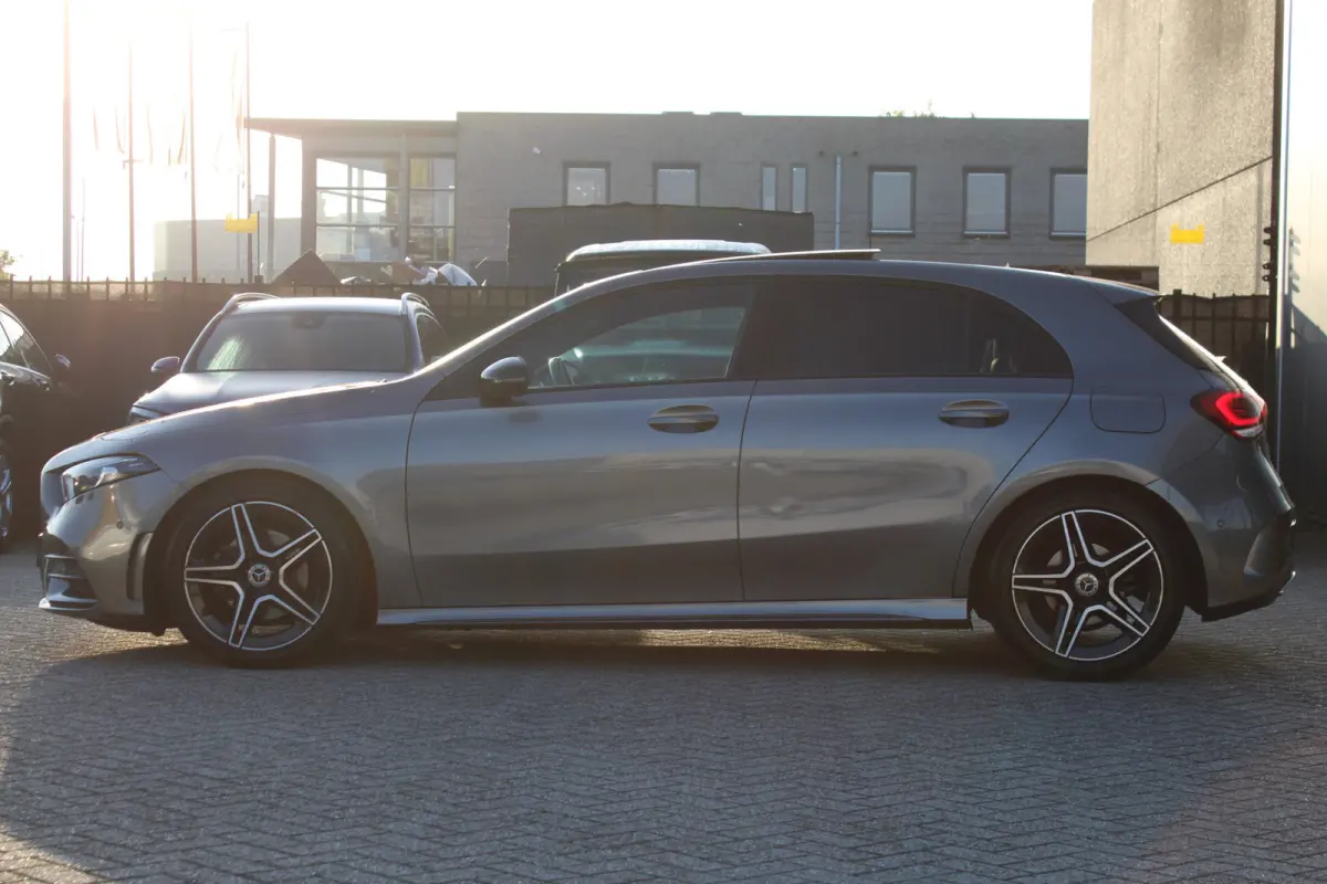 180 AUT7 AMG LINE NIGHT PAKKET PANORAMADAK CARPLAY <<NL AUTO>>