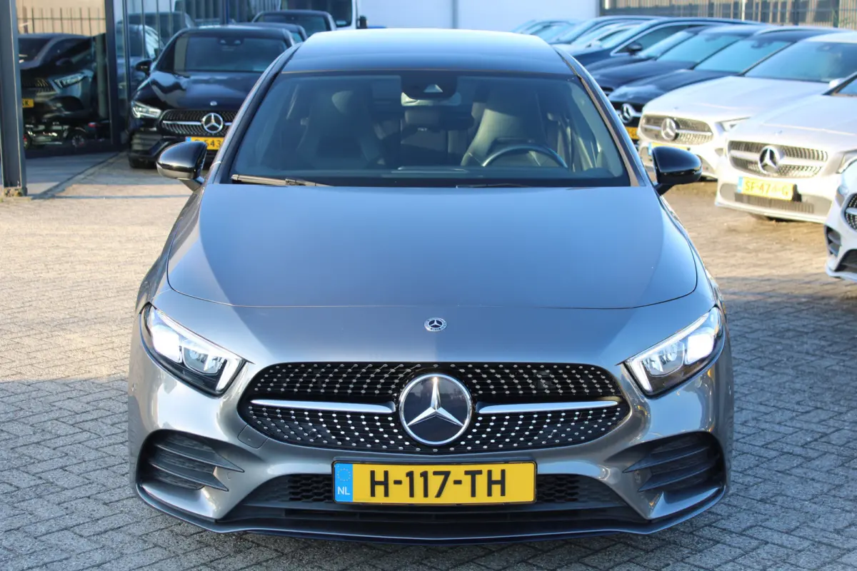 180 AUT7 AMG LINE NIGHT PAKKET PANORAMADAK CARPLAY <<NL AUTO>>