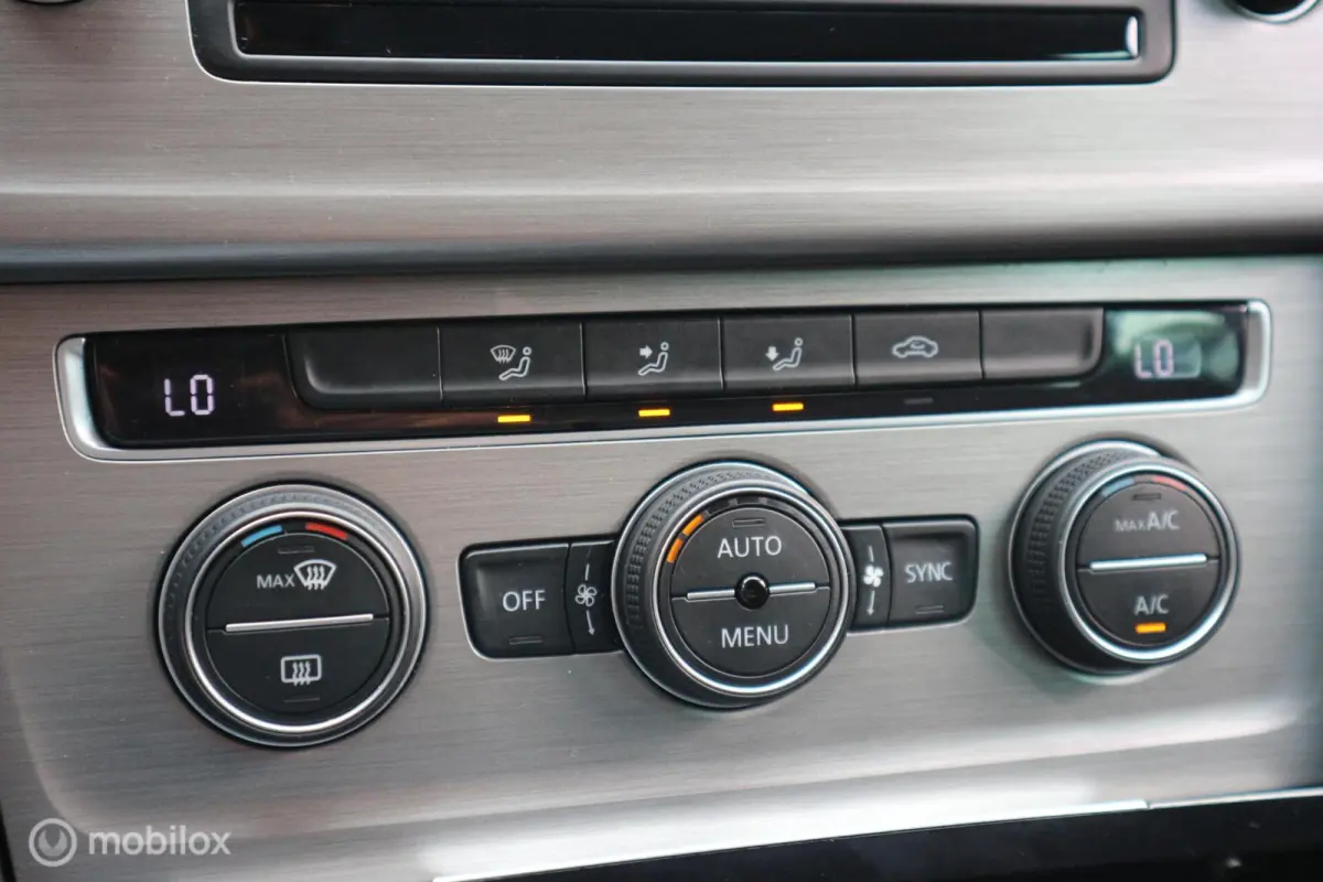 1.0 TSI Bluemotion ECC/NAVIGATIE/PDC