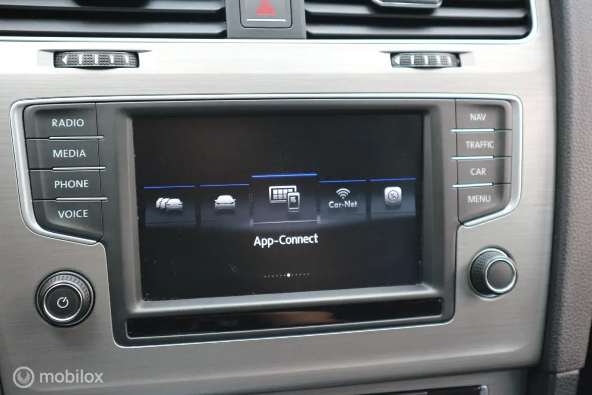 1.0 TSI Bluemotion ECC/NAVIGATIE/PDC