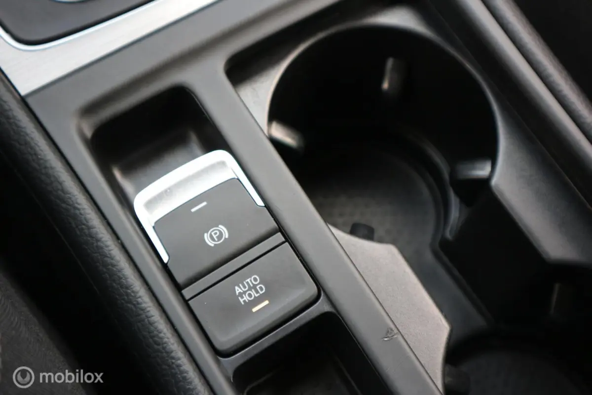 1.0 TSI Bluemotion ECC/NAVIGATIE/PDC