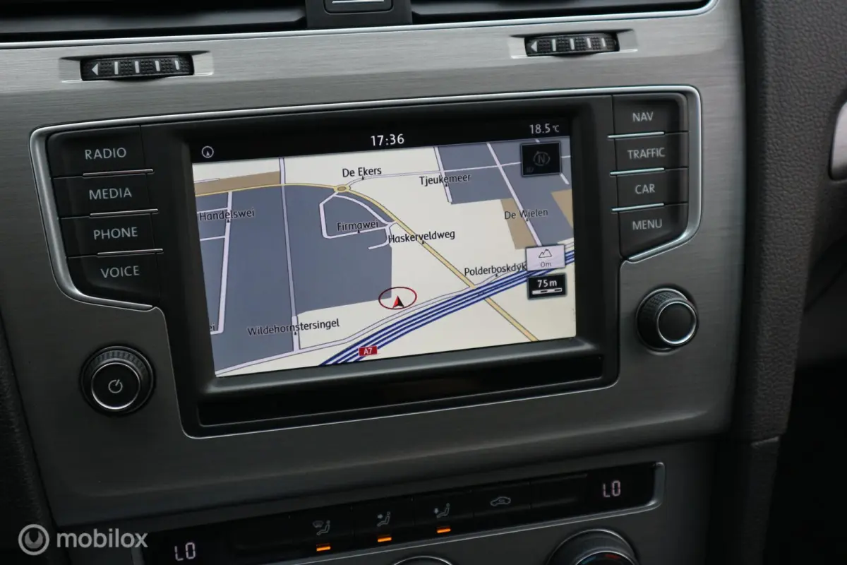 1.0 TSI Bluemotion ECC/NAVIGATIE/PDC