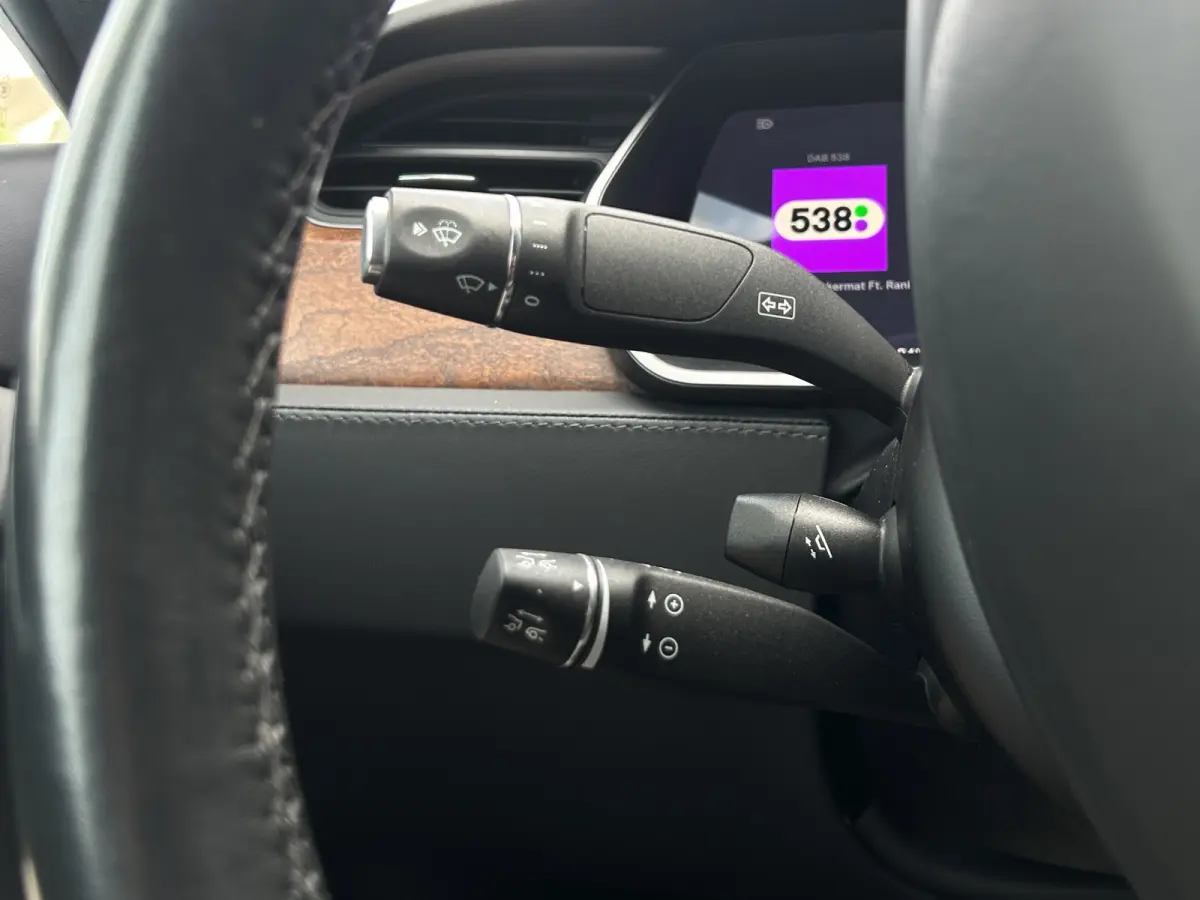 Long Range | Adap. Cruise Control | Pano | Trekhaak | 360 camera | Stoelverwarming | Stuurverwarming |